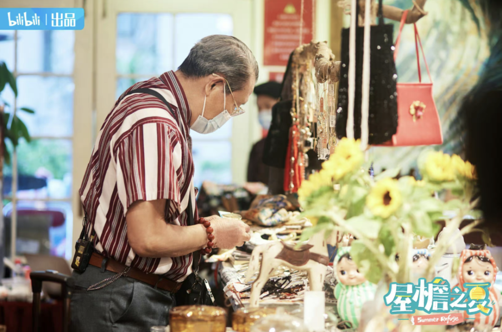 用時(shí)光照見(jiàn)人心 公益性觀察類(lèi)慢綜藝的情感敘事與攝制之道